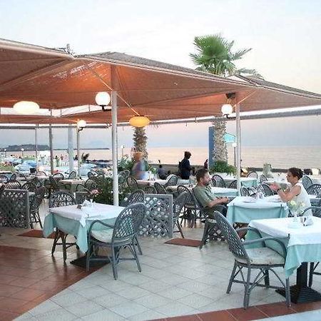 Flisvos Beach (Adults Only) Apartamento Rethymno Exterior foto